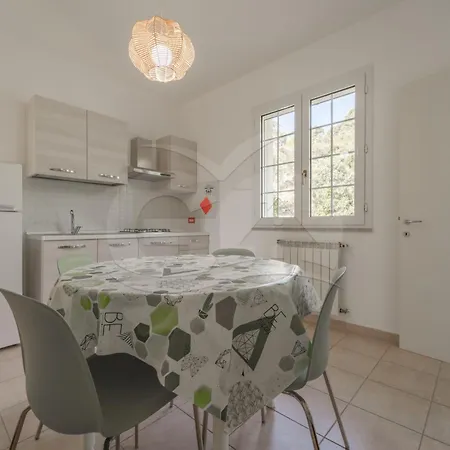 Pensjonat La Palazzina Nel - Goelba