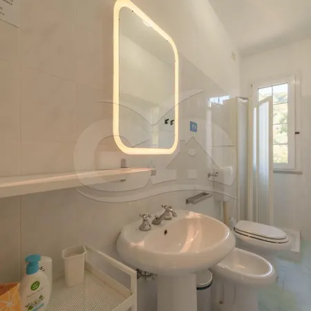 La Palazzina Nel - Goelba 3*
