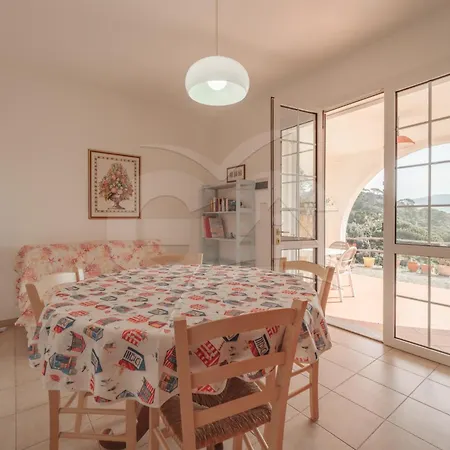 La Palazzina Nel - Goelba Maison d'hôtes 3*