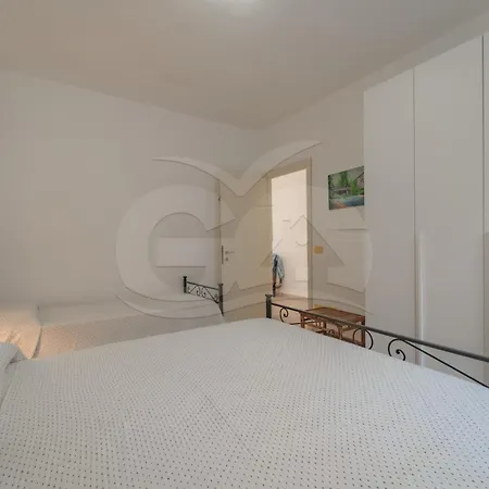 Maison d'hôtes La Palazzina Nel - Goelba 3*